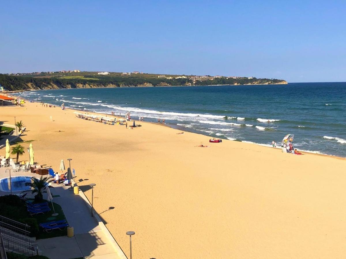 Апартаменти Атеа На Плажа - Apartments Atea On The Beach Obzor Exterior photo