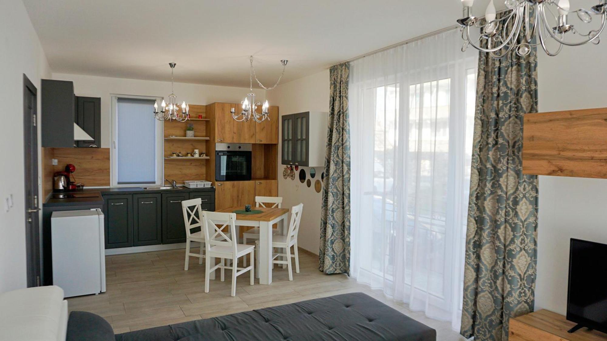 Апартаменти Атеа На Плажа - Apartments Atea On The Beach Obzor Exterior photo